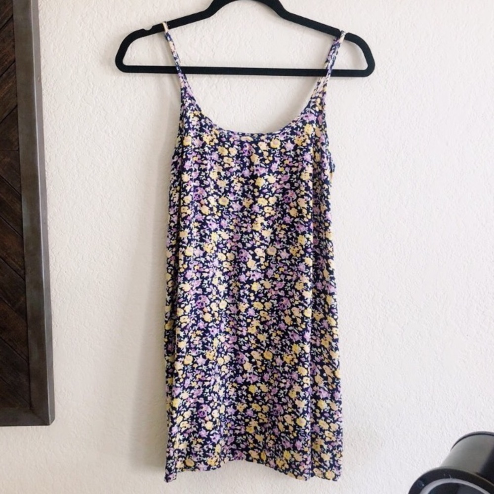 🌸 Urban outfitters floral dress🌸